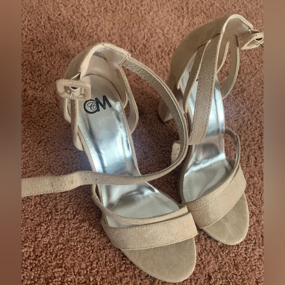 Chelsea Moreland high heels size 7 - Picture 3 of 6